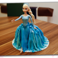Eiskönigin Elsa Barbie Torte