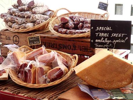 Salami. Markt in Beaune. - © Foto: Erich Kimmich 