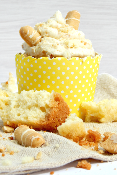 Sommerlich fluffige Zitronen-Cookie Cupcakes
