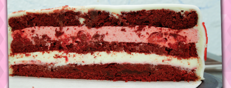 Red Velvet Cake mit weißer Schokolade und Himbeer-Roste Creme