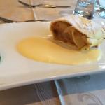 Hotel Weiß in Südtirol – Glutenfrei kann so normal sein Hotel Weiß - glutenfreier Birnenstrudel zum Dessert