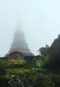 doi-inthanon-pagode-wolke