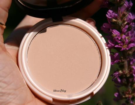 just cosmetic, even & nude compact powder