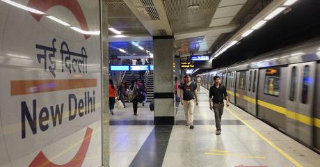 Die Metro-Station in Neu-Delhi