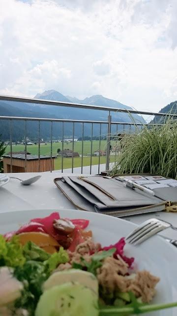 Beautybloggerin macht Urlaub im Tiroler Himmel