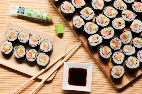makis-saumon-avocat-avocado-salmon-sushi-rolls-1-of-1-3