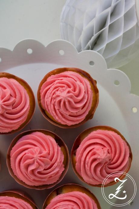 rosa Johannisbeer-Cupcakes | Zuckergewitter.de