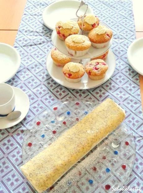 Zitronen-Mohn-Roll und Johannisbeer Muffins © SCHOKOLASTIG