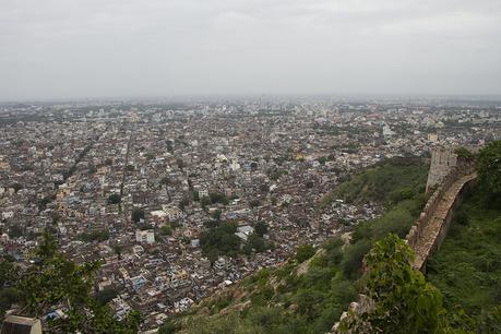 Blick über Jaipur vom Nahagarh Fort