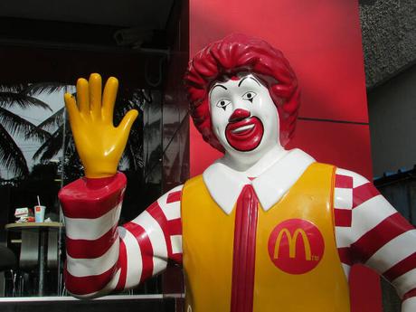 Die Horror Zutaten bei McDonald’s (Kein Wunder, dass wir krank werden!)