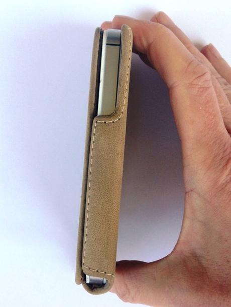 Manna UltraSlim Schutzhülle füriIPHONE 4 4S von LEICKE