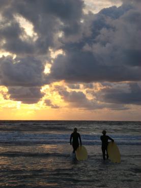 Surfen bei Bloemendaal aan Zee