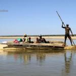 Madagaskar Westen Piroge Mangoky Fluss PRIORI Reisen