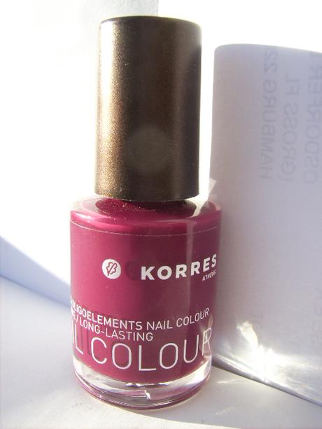 KORRES Volcanic Minerals Long Lasting Eyeliner 06 Grey + KORRES Myrrh & Oligoelements Nail Colour 27 Purple