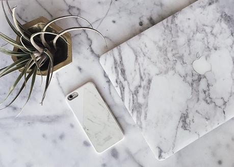 marble-mac-case-marble-iphone-case-900x641