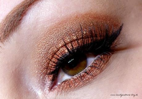 Bold Orange & Glittery Orange Eye Look - AMU + Blogparade