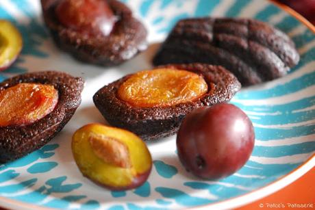 Surprise Me Brownie Bites mit Pralinenfüllung & Vegane Zwetschgen-Brownie-Madeleines