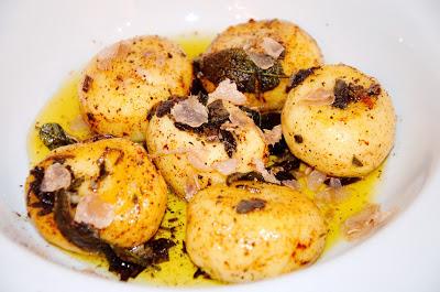 Kartoffelgnocchi gefüllt mit Alba-Trüffel und Käse