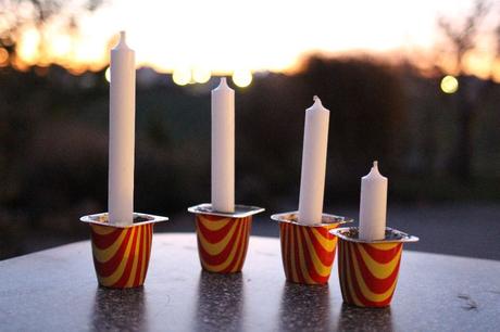 DIY: weihnachtliche Kerzenhalter aus Beton