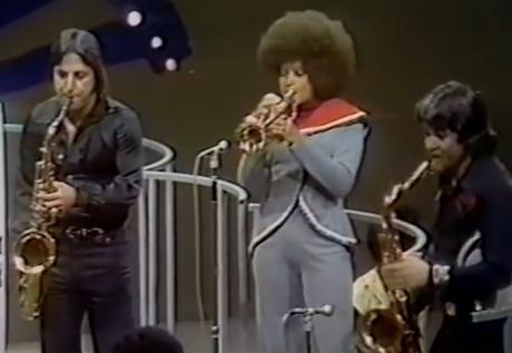 Thank you Sly & the Family Stone LIVE ! on soul train