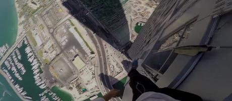 Dubai-Cayan-Tower-rooftopping