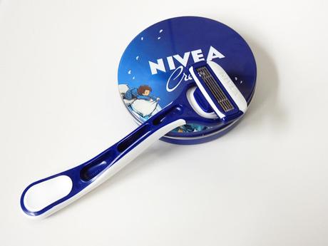 NIVEA Protect & Shave Schwinggelenk-Rasierer NIVEA Creme