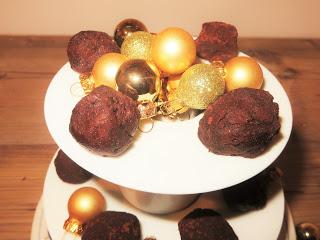 Kakaotrüffel ... zartschmelzende Genussmomente Kakaotrüffel ... zartschmelzende Genussmomente