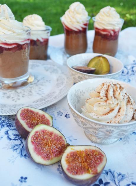 Wir schlemmen uns ins neue Jahr! Mousse au chocolat mit Spekulatiushäubchen mousse6