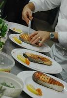 Fruchtig marinierte Lachssteaks vom Grill