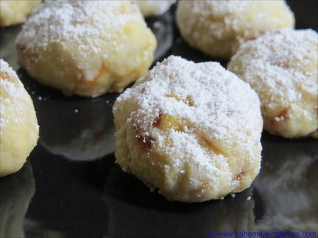 Pinienkernkugeln mit Aprikosen comp_CR_IMG_7802_Pinienkernkugeln_mit_Aprikose