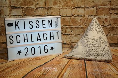 Buchkissen (01) Buchkissen (01)