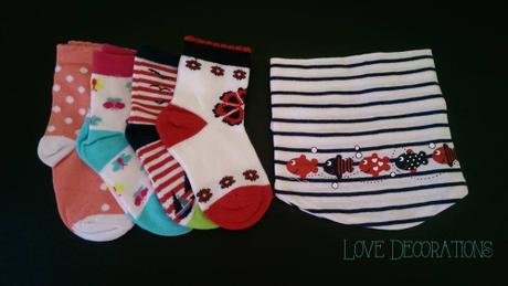 Cupcake aus Babyhalstuch Babysocken