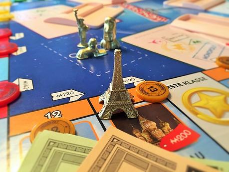 Kinderspielklassiker Monopoly: Spekulieren und investieren im Kinderzimmer