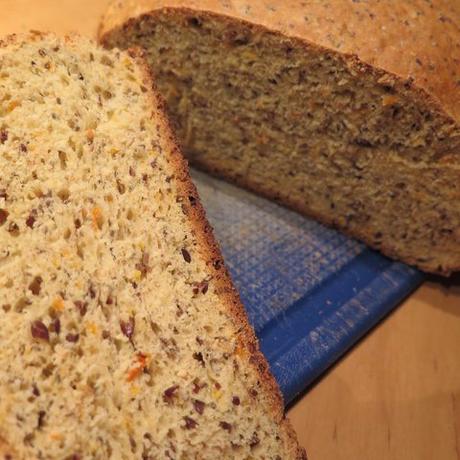 Ich habe mal wieder ein Brot gebacken ! Ich habe mal wieder ein Brot gebacken !