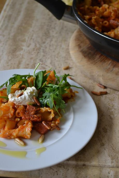 Savoury Wednesday: Pasta mit Fenchelsalami, Ricotta und getrockneten Tomaten