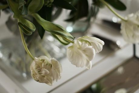 Blog + Fotografie by it's me ... fim.works - Papageientulpen in Grün und Weiß, Blüten Blog + Fotografie by it's me ... fim.works - Papageientulpen in Grün und Weiß, Blüten