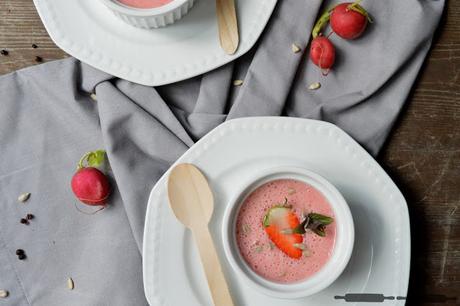 Erdbeer Joghurt Suppe / Strawberry Yogurt Soup Recipe