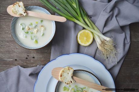 Blumenkohl Zitronen Suppe mit Blumenkohlchips / Cauliflower Lemon Soup Blumenkohl Zitronen Suppe mit Blumenkohlchips / Cauliflower Lemon Soup