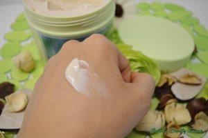 Swatch Spring Moments Creme