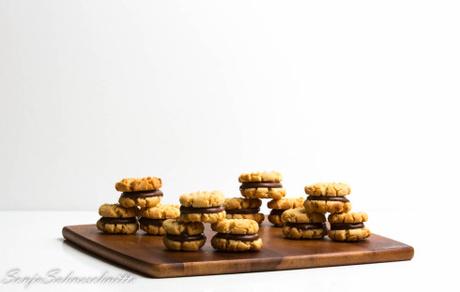 Double-Peanutbutter-Chocolate-Cookies-3
