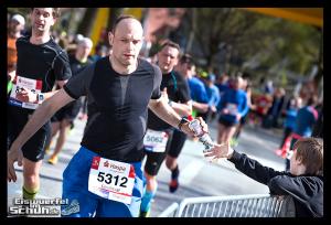 EISWUERFELIMSCHUH - Hamburg Marathon Laufen Haspa Mizuno (59)