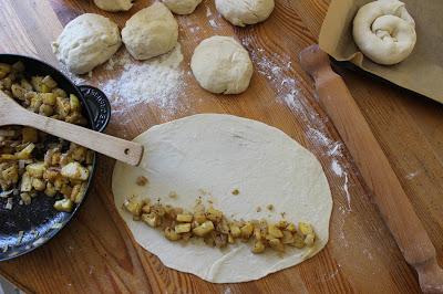 Kartoffelbörek (mit Hand gemacht) /Elde Acma Patatesli Börek