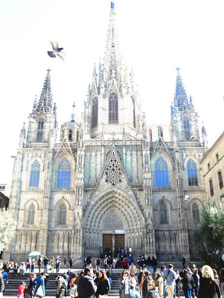 08_La-Catedral-de-la-Santa-Creu-i-Santa-Eulalia-Kathedrale-von-Barcelona-Spanien