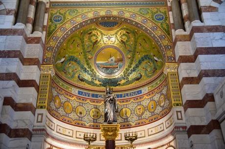 13_Altar-Notre-Dame-de-la-Garde-Marseille-Provence-Frankreich