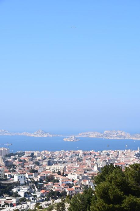 14_Aussicht-von-der-Notre-Dame-de-la-Garde-auf-Marseille-Provence-Frankreich