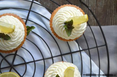 Zucchini Zitronen Cupcakes / Zucchini Lemon Cupcakes Zucchini Zitronen Cupcakes / Zucchini Lemon Cupcakes