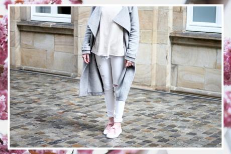 APRIL LOOK: PASTEL COLORS, RIPPED JEANS & CHERRY BLOSSOMS
