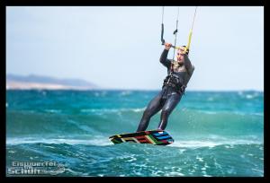 EISWUERFELIMSCHUH - Surfgeschichten Lanzarote Famara Surfen Kite I (18)