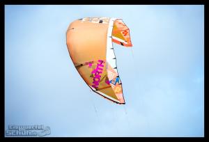EISWUERFELIMSCHUH - Surfgeschichten Lanzarote Famara Surfen Kite I (14)