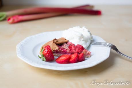 Strawberry rhubarb Galette-9